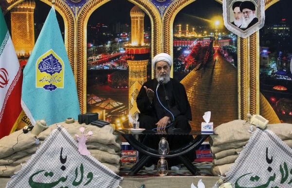 سالروز اولین اقامه نماز جمعه در لردگان