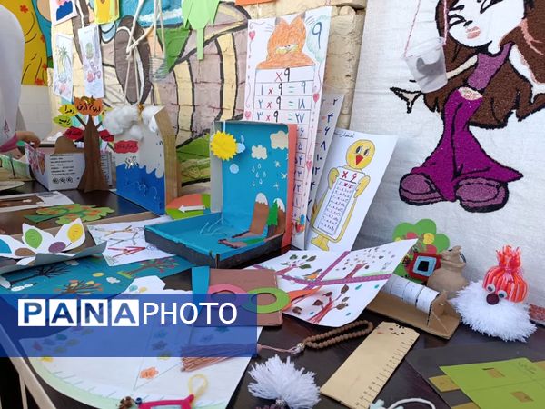 نمایشگاه  دست‌های کوچک، اندیشه‌های بزرگ در میبد