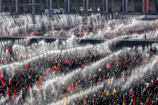 وداع با رهبر شهید ایران در تهران
