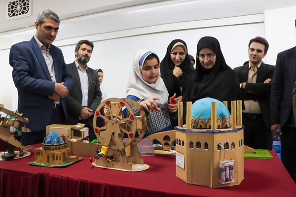 افتتاح نمایشگاه آثار برتر طرح جابربن حیان در استان زنجان