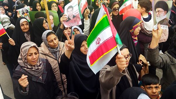 راهپیمایی ۲۲ بهمن نشان دهنده همبستگی و اتحاد مردم ایران 