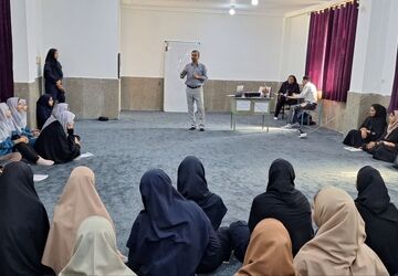 کارگاه توانمند‌‌سازی دانش‌‌‌آموز خبرنگاران میناب برگزار شد 