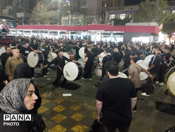 مشهد الرضا میزبان زائران وعزاداران 