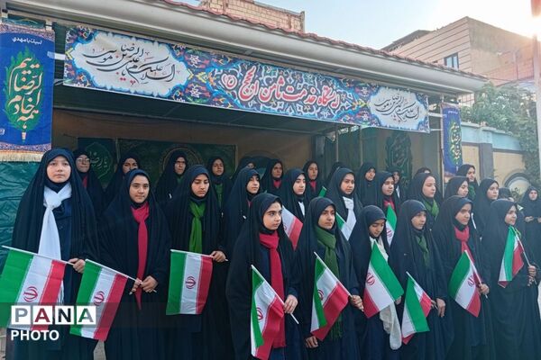 چهارشنبه‌های امام رضایی با حضور خادمان حرم در مدرسه مشکوة نور 