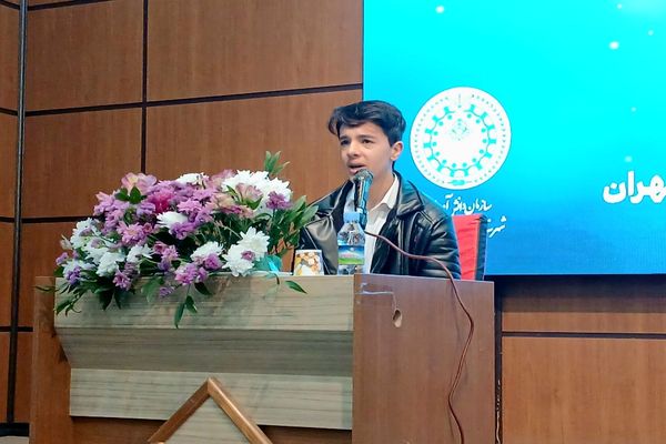 آبین بدرقه ۵۲ دانش‌آموز عمره‌گذار 