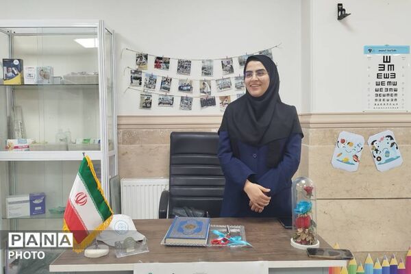 گامی در جهت ارتقای سلامت مدارس قدس؛ تجهیز و بهره‌برداری از اتاق بهداشت آموزشگاه اسماعیل‌منش ۲