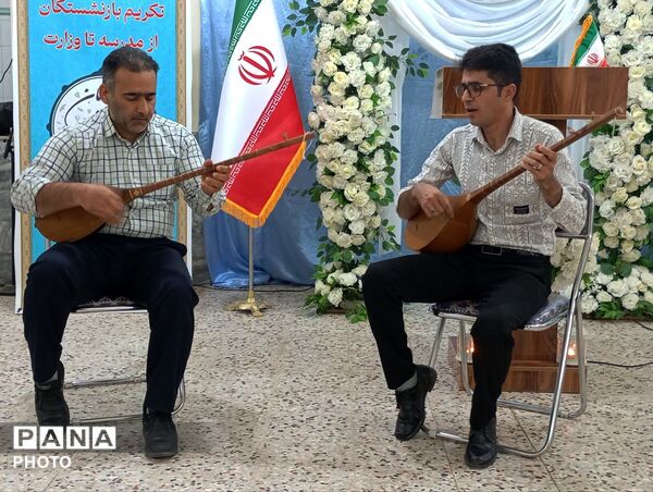 آیین تجلیل از فرهنگی بازنشسته در شهرستان مانه
