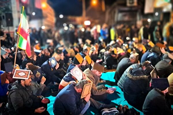 مردم گالیکش شب قدر را در خیابان ماندند