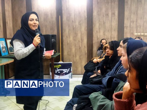 اردوی تمشک فرصتی برای رشد و شکوفایی استعدادهای دانش آموزان