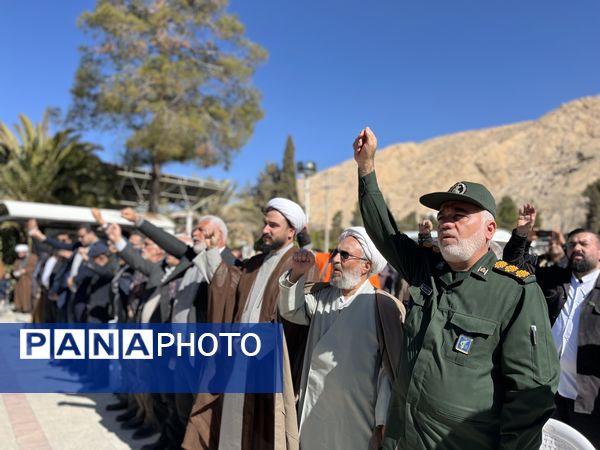 حضور دهه نودی‌ها در راهپیمایی 22 بهمن 