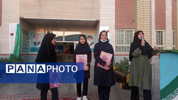 روز پرستار روز مهر و فداکاری در مدرسه هوشیار ناحیه ۱ مشهد مقدس 