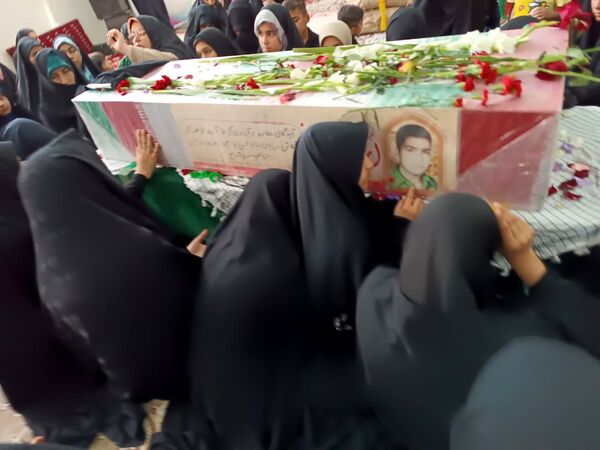 بازگشت شهید ابراهیم زمانی به دیار خود 