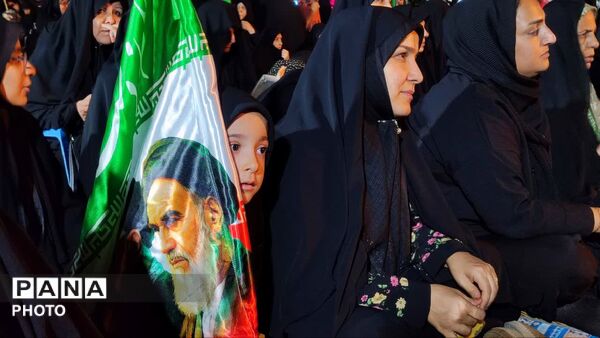 صد و نهمین شب از تجمعات مردمی نجف‌آباد، هم‌نوا با سومین شب از عزای حسینی