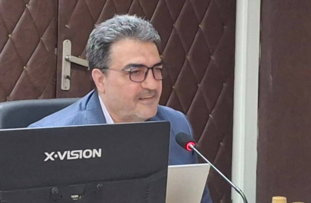 مدیر مدرسه و معلم باید فراتر از نقش اجرایی، به‌عنوان عامل تحول راهبردی و مدافع حقوق آموزشی تلقی شوند