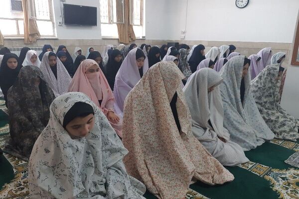 گرامیداشت هفته نیروی انتظامی در دبیرستان شهید مجید دهنوی