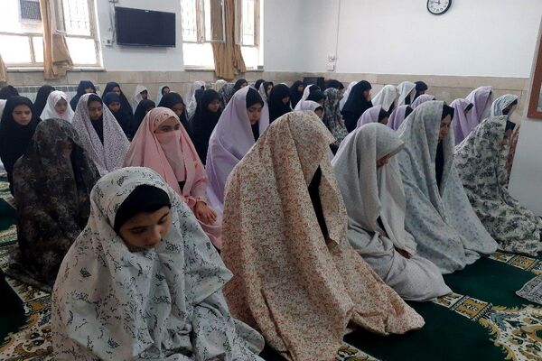 گرامیداشت هفته نیروی انتظامی در دبیرستان شهید مجید دهنوی