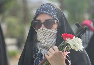 بانوان اسلامشهری غیرت خود را به رخ کشیدند