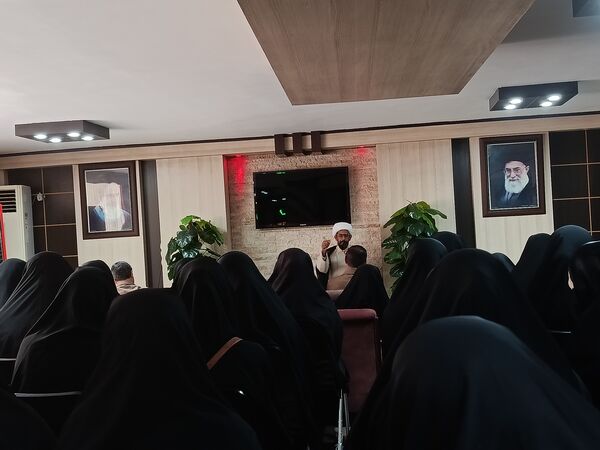 جلسه بصیرتی و سیاسی در راستای جهاد تبیین