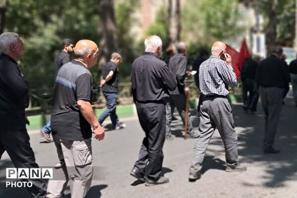 اشک و عهد در میدان امام دماوند؛ بیعت دوباره با سیدالشهدا و امام شهید