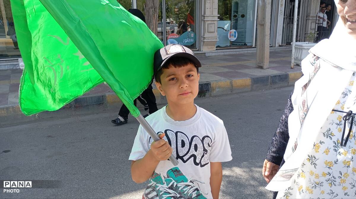 حضور شکوهمند مردم دهگلان در پیاده‌روی جاماندگان اربعین