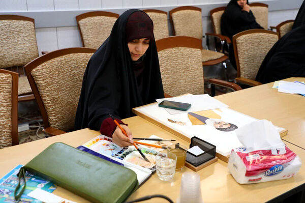 اجرای طرح آیه نگار با حضور بانوان هنرمند استان قم