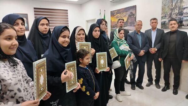 ملایر، شهر جهانی انگور و مبل و منبت ایران زمین