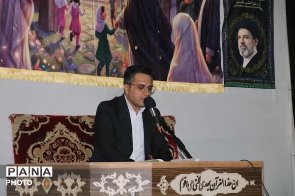 محفل انس با قرآن کریم همراه با اجتماعات شبانه در بی بی شطیطه نیشابور 