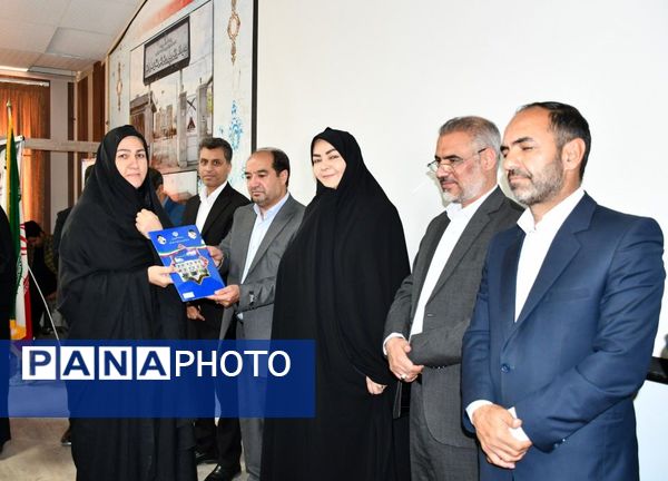 مراسم تجلیل از مدیران و رتبه‌های برتر کنکور ۱۴۰۴ در شهرستان مه‌ولات