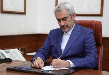 تاکید وزیر اقتصاد بر تقویت اقتصاد مقاومتی و وحدت ملی