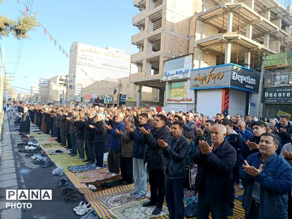 برپایی نماز عید سعید فطر در مشکین دشت  کرج 