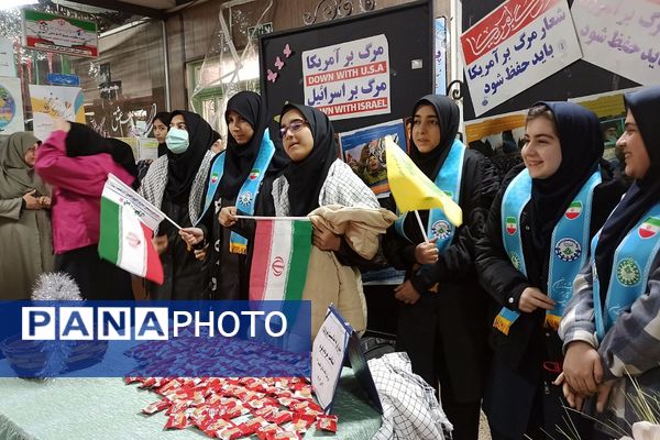 حضور پرشور دانش‌آموزان مدارس ناحیه 2 شهرری در جشن پیروزی مردم غزه 