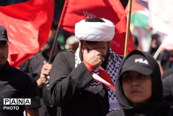 حضور تاریخی مردم در مشهد؛ حماسه‌ای که تاریخ از یاد نخواهد برد (1)