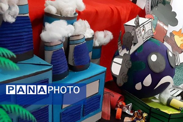 نمایشگاه طرح جابربن‌حیان در دبستان حضرت معصومه (س) بهارستان‌۲