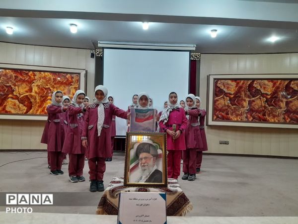 جشنواره سرود منطقه میمه؛ نمایش همدلی و شور دانش‌آموزی در خانه معلم