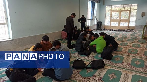 اجرای طرح رویداد نوآوین در دبیرستان پسرانه ولی عصر(عج) 