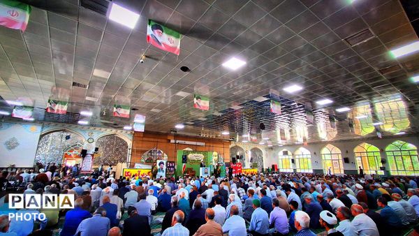 نماز جمعه در کاشمر