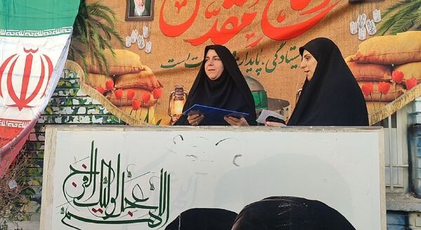 مراسم اعطای حکم و نشان فرماندهی بسیج دانش آموزی دبیرستان شاهد تکتم ناحیه۳