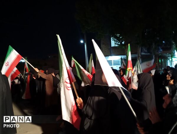 میدان داری  اهالی منطقه22بهمن شرقی