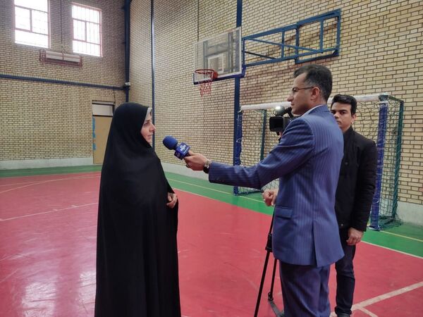 جشن گلریزان در دبستان شهدای بسیج بوشهر