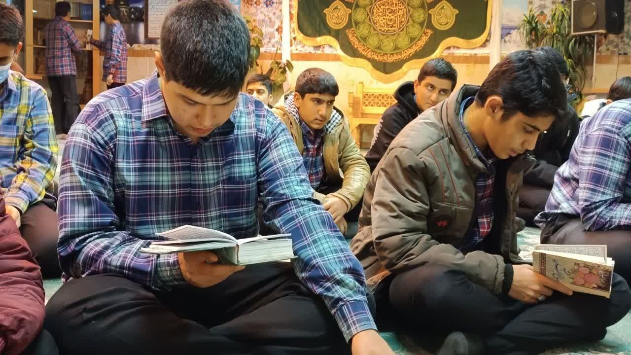 آخرین جلسه هفتگی، هیات الشهدای دبیرستان شهدای مدافع حرم منطقه ۱۰
