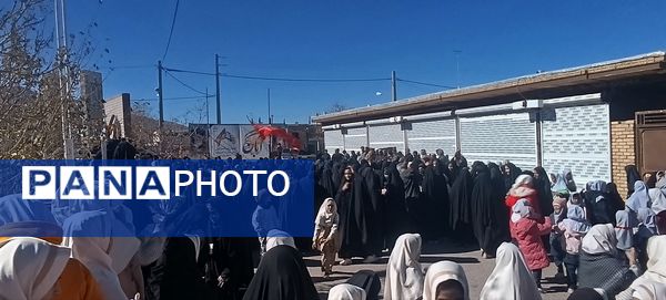 حضور پرشور و حماسه‌آفرین دانش‌آموزان نسر در راهپیمایی یوم‌الله ۱۳ آبان