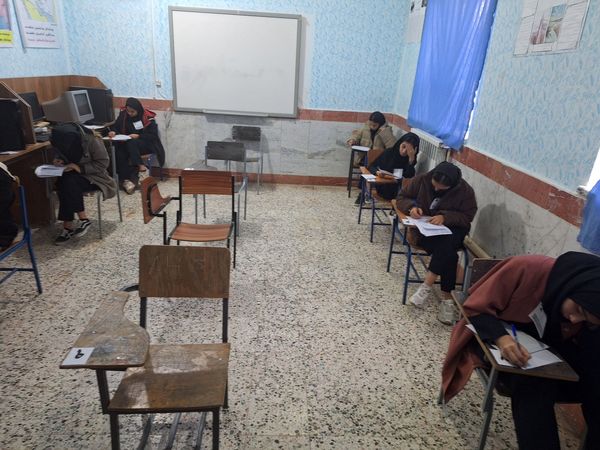 امتحانات نوبت اول در مدرسه برادران رحمانی خلیل آباد