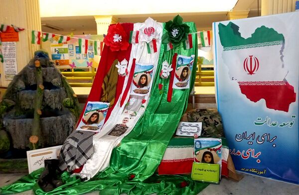 از غنچه های مدرسه تا شکوفه های مقاومت
