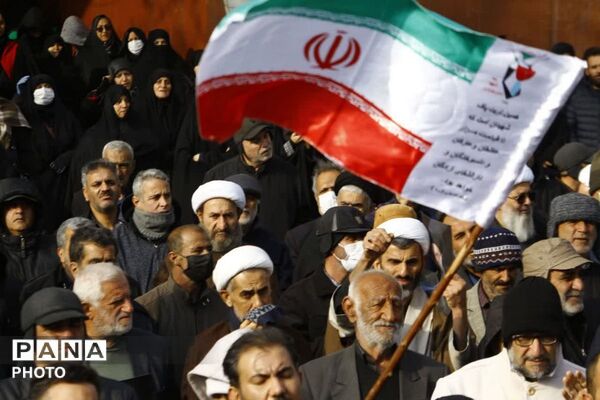 بیعت مردم شهرستان فیروزکوه با ولی‌امر‌مسلمین جهان  آیت‌الله سیدمجتبی‌ حسینی‌ خامنه‌ای