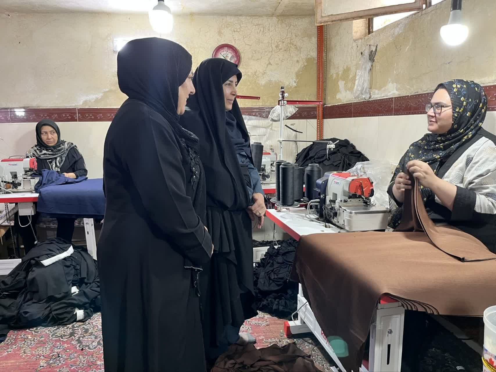 اشتغال بانوان روستایی مسیر توانمندسازی و توسعه پایدار را هموار می‌کند