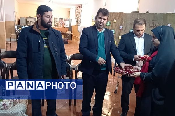 اجرای طرح ملی مدرسهٔ انقلاب در دبیرستان شهدای محراب شهرستان قرچک 