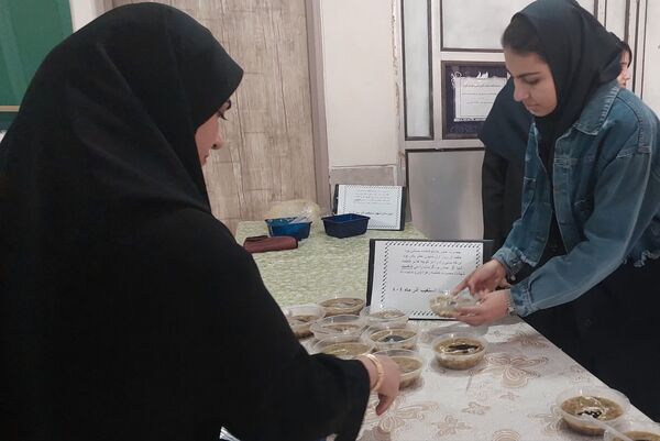 برپایی موکب شهادت حضرت زهرا(س) در دبیرستان شهید محمدتقی دستغیب ناحیه ۳ 