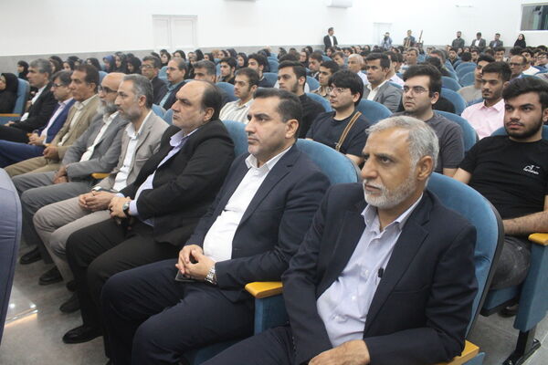 همایش تجلیل از برترین‌های کنکور سراسری 1403 استان بوشهر
