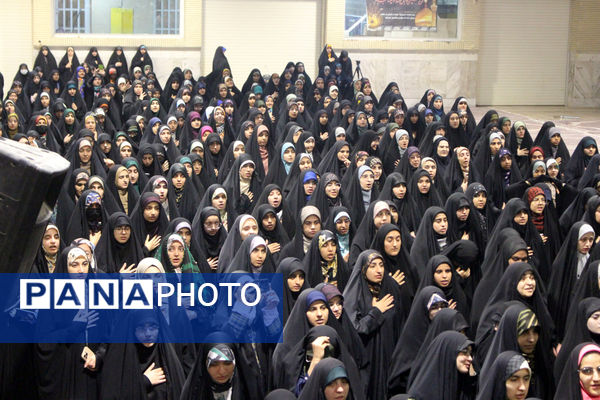 یادواره شهدای مقاومت با حضور دختر سید حسن نصرالله در قم