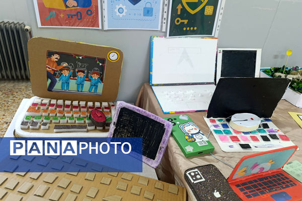 برپایی غرفه‌ی جذاب «پدافند غیرعامل» در دبستان شهید رجبی رباط‌کریم